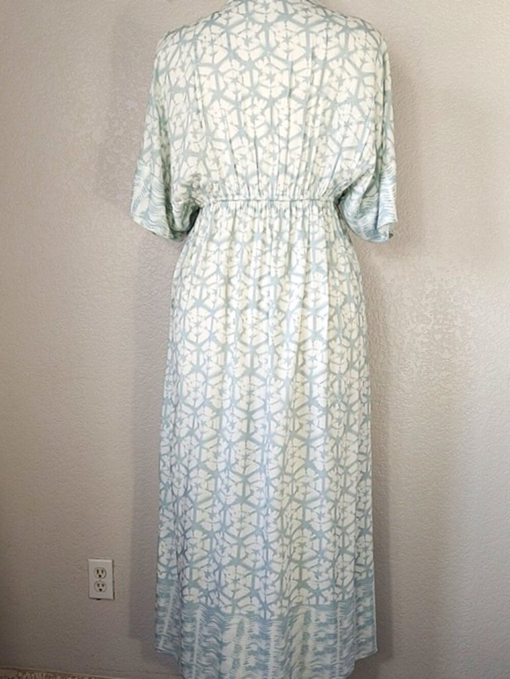 World Market L/XL Mira Kaftan Dress Lightweight Boho Elastic Waist Tassel - Picture 3 of 6
